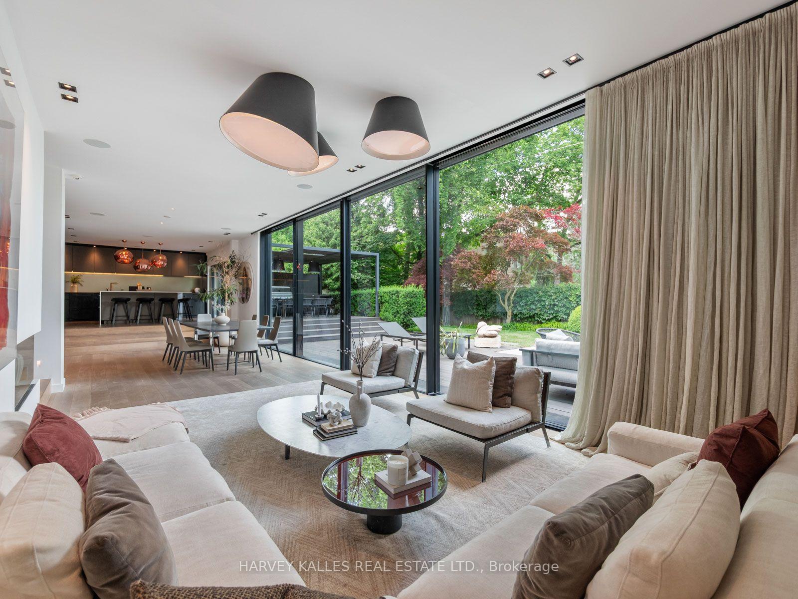 Photo 2 of 75 Ardwold Gate, Toronto, Casa Loma — HOMEH