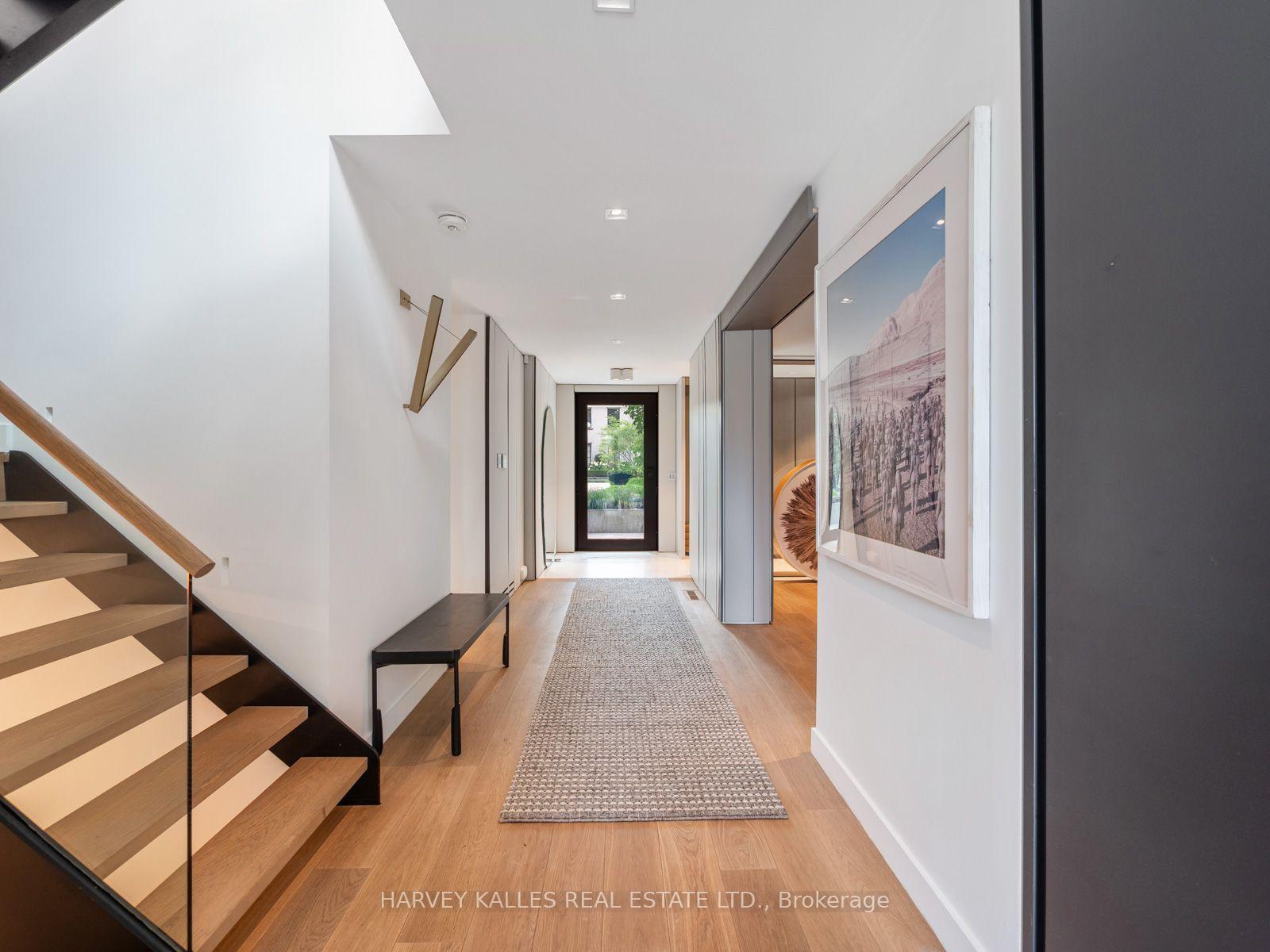 Photo 8 of 75 Ardwold Gate, Toronto, Casa Loma — HOMEH