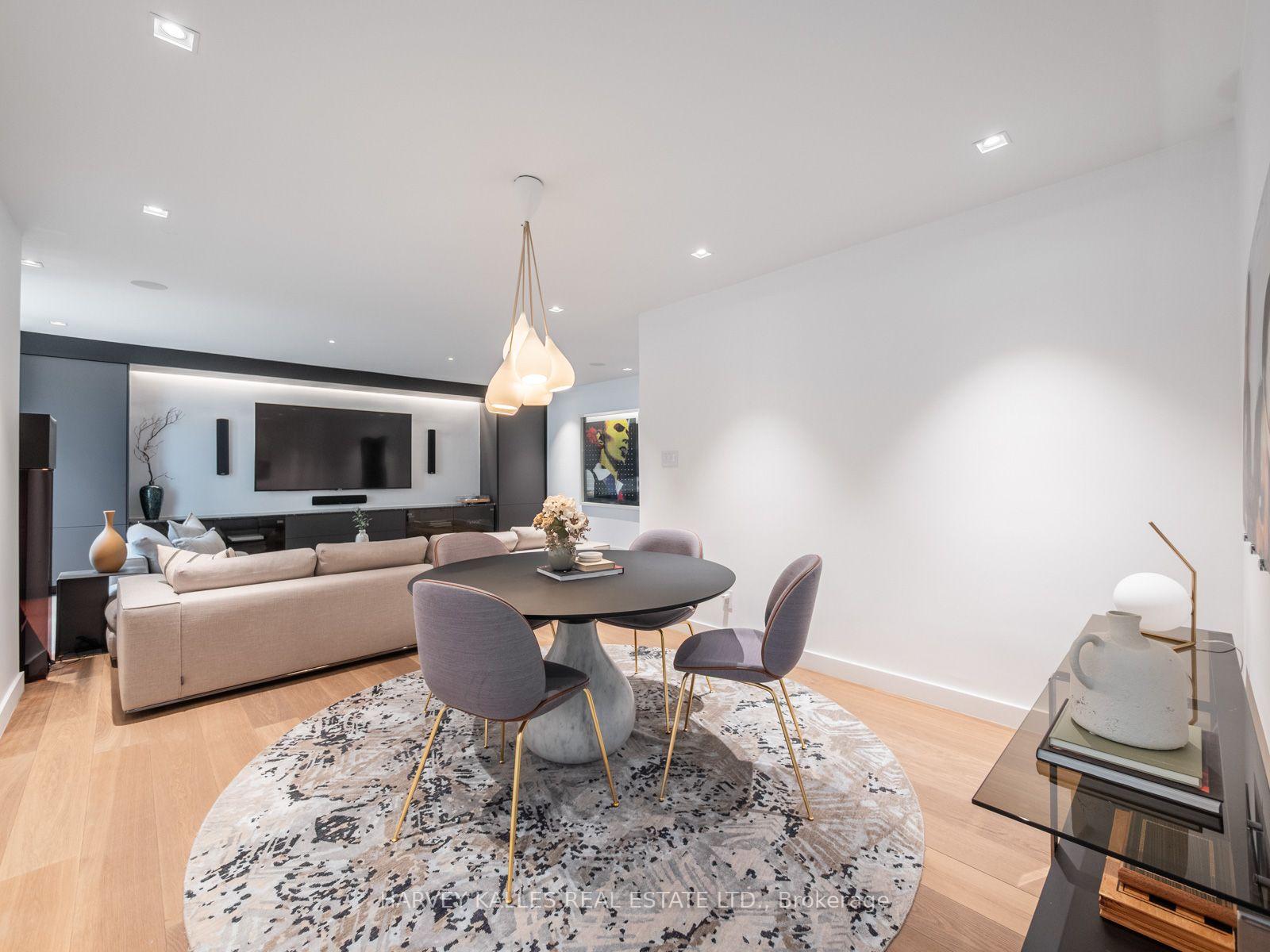 Photo 12 of 75 Ardwold Gate, Toronto, Casa Loma — HOMEH