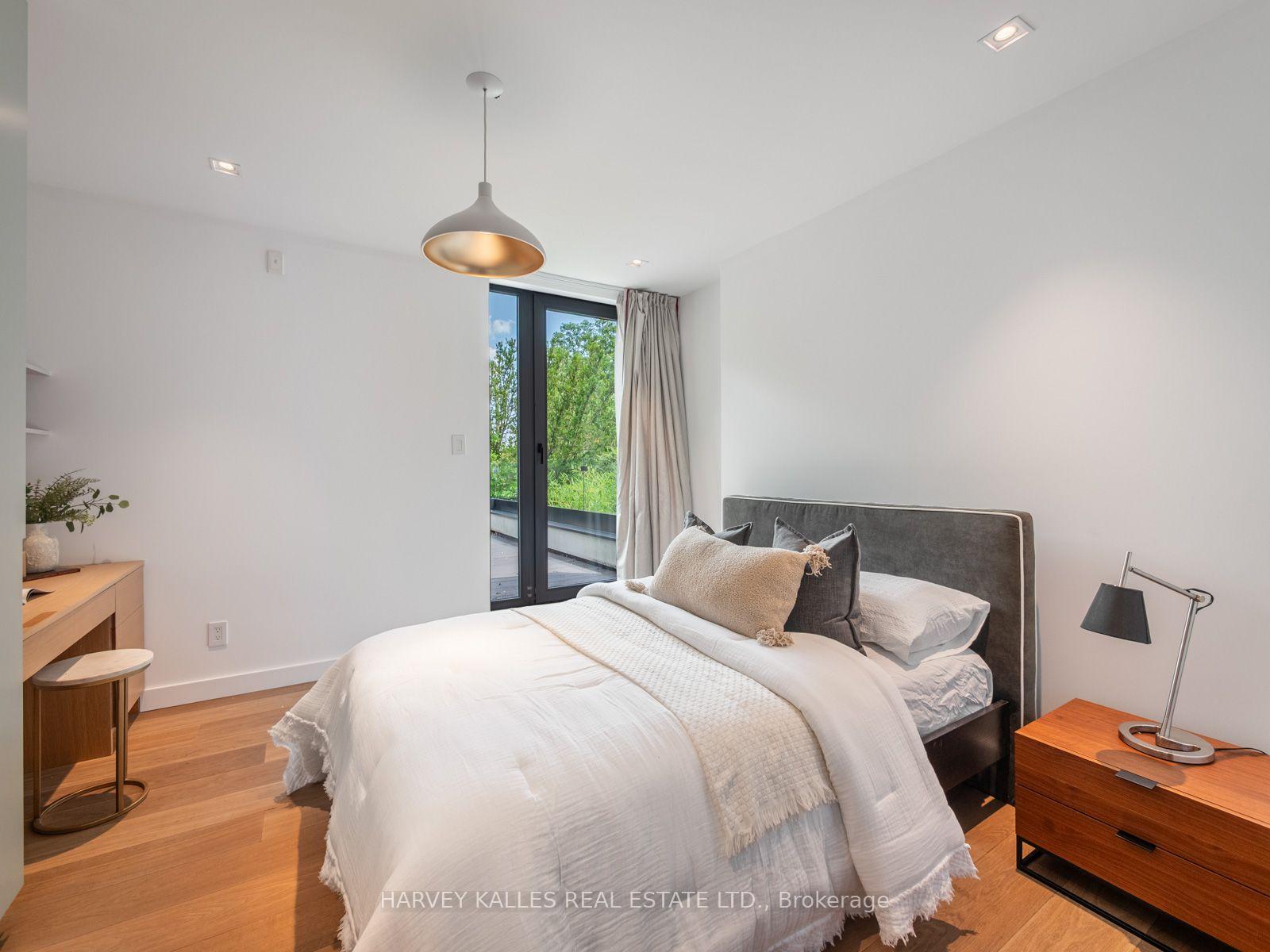 Photo 39 of 75 Ardwold Gate, Toronto, Casa Loma — HOMEH