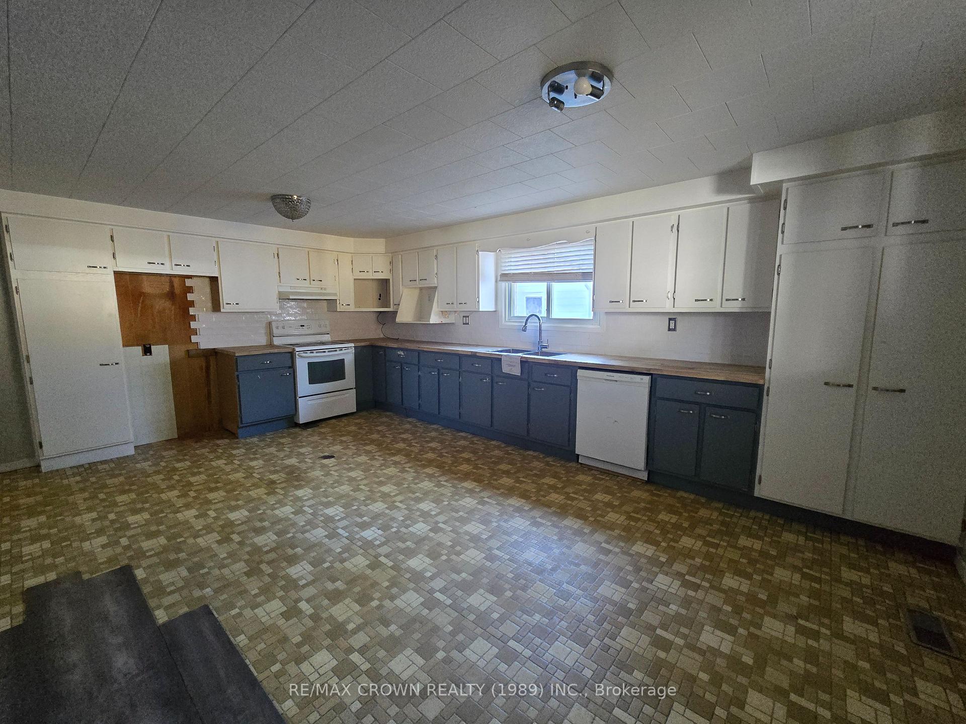 Photo 8 of 540 Brydges Street, Mattawa — HOMEH