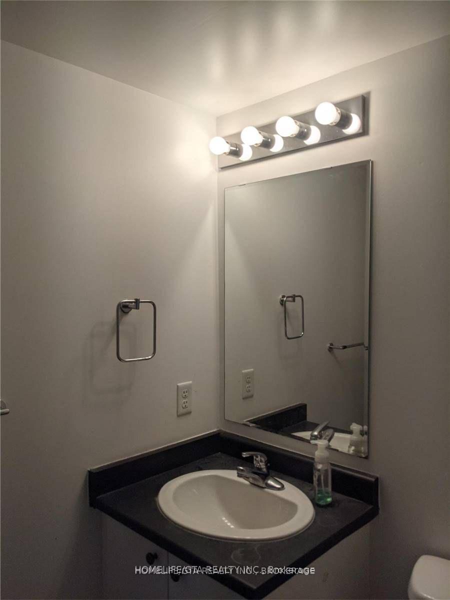 Photo 9 of Unit 1503, 215 Queen Street E, Brampton, Queen Street Corridor — HOMEH