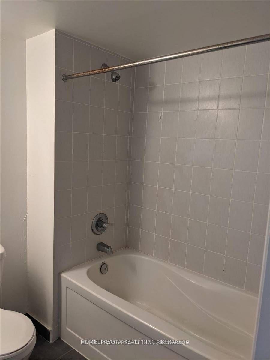 Photo 10 of Unit 1503, 215 Queen Street E, Brampton, Queen Street Corridor — HOMEH