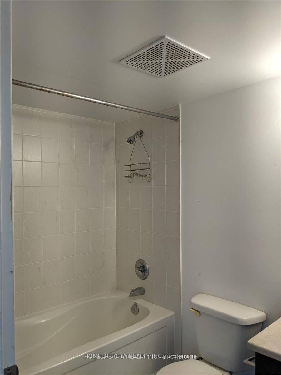 Photo 13 of Unit 1503, 215 Queen Street E, Brampton, Queen Street Corridor — HOMEH