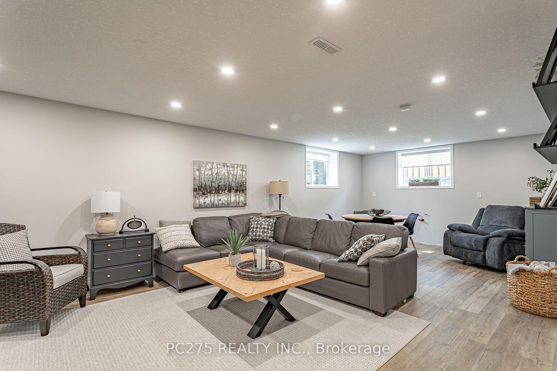 Photo 29 of 9 Foxborough Place, Thames Centre, Thorndale — HOMEH