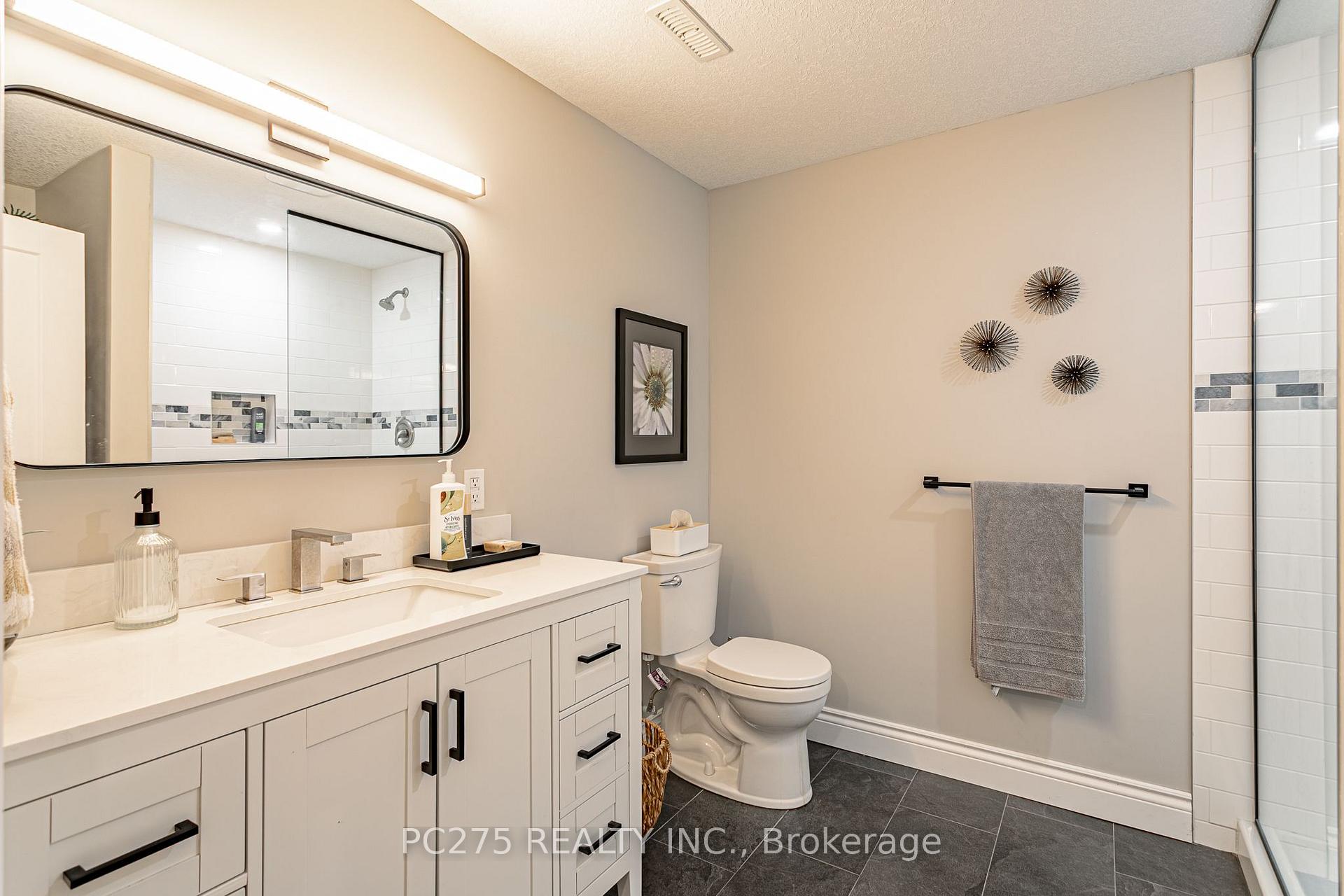 Photo 36 of 9 Foxborough Place, Thames Centre, Thorndale — HOMEH
