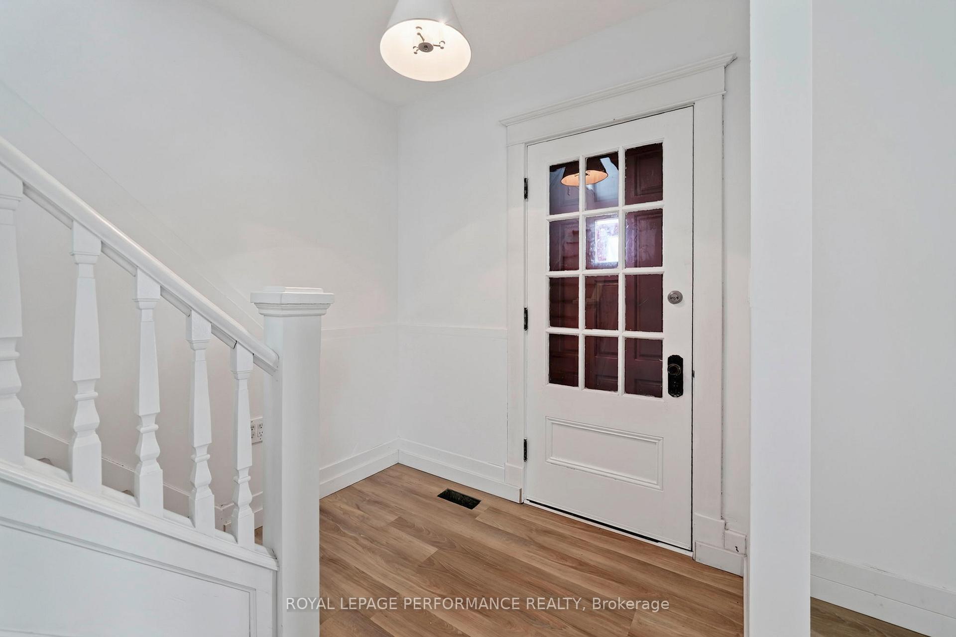 Photo 6 of 139 8th Street W, Cornwall, Cornwall — HOMEH