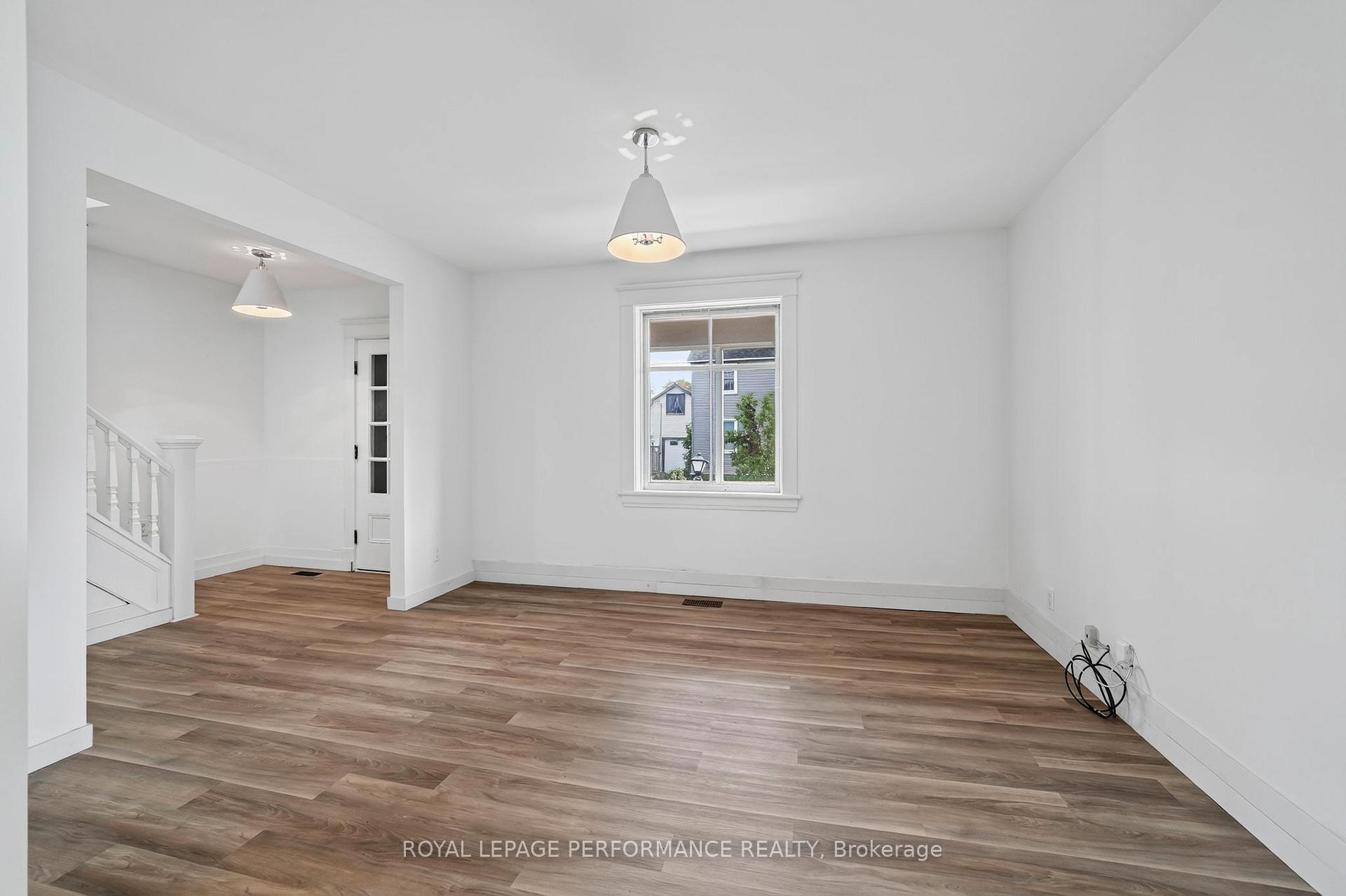 Photo 10 of 139 8th Street W, Cornwall, Cornwall — HOMEH