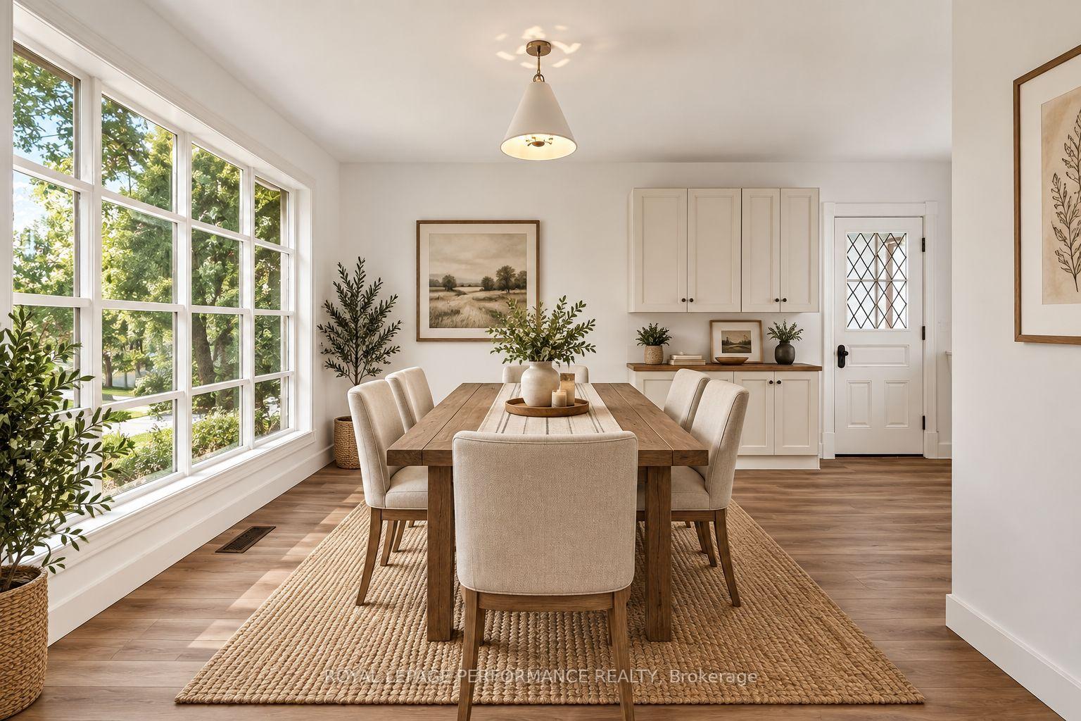Photo 11 of 139 8th Street W, Cornwall, Cornwall — HOMEH