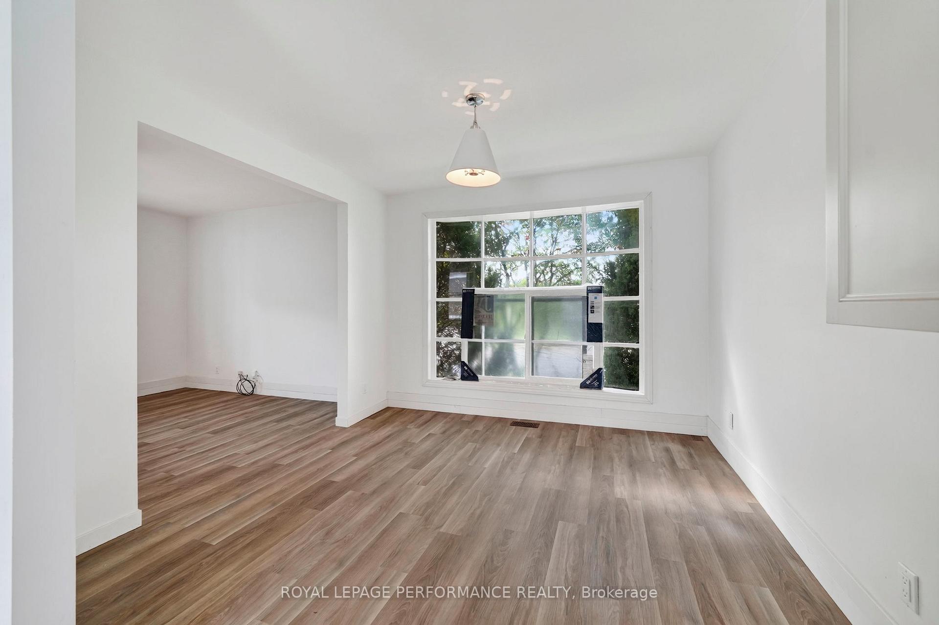 Photo 13 of 139 8th Street W, Cornwall, Cornwall — HOMEH