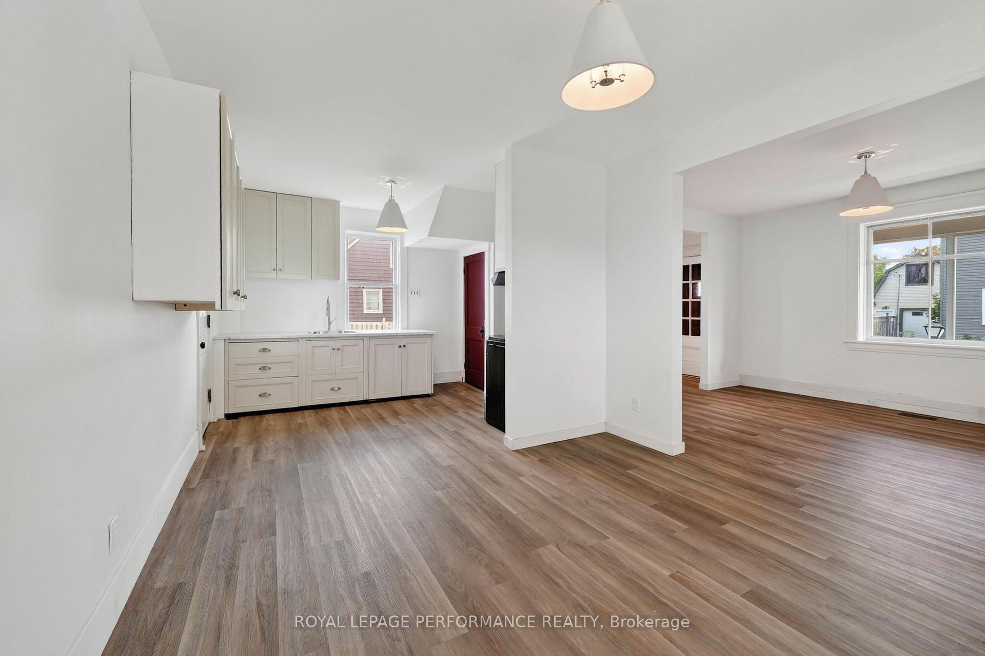 Photo 14 of 139 8th Street W, Cornwall, Cornwall — HOMEH