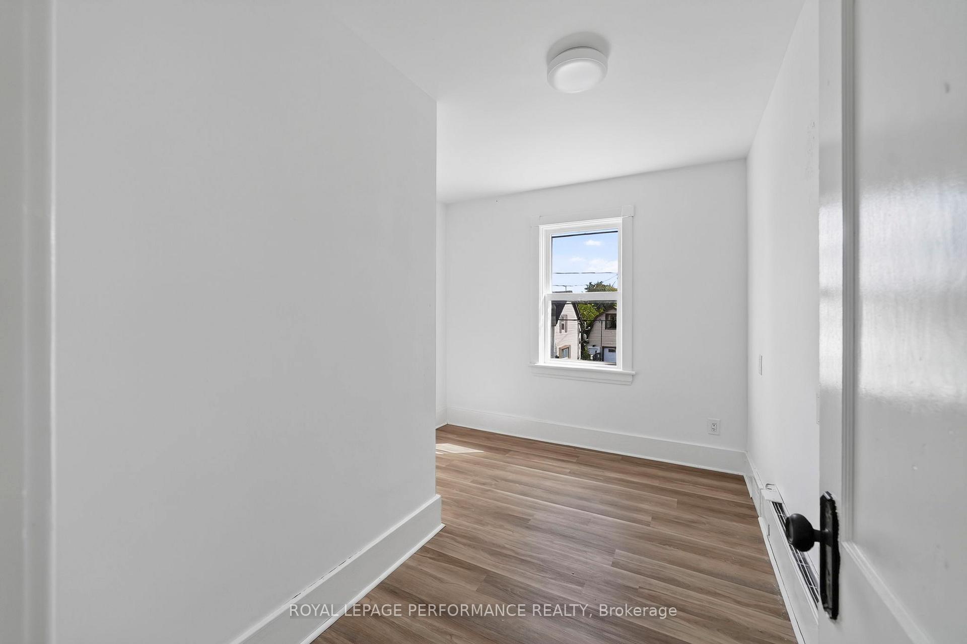 Photo 24 of 139 8th Street W, Cornwall, Cornwall — HOMEH