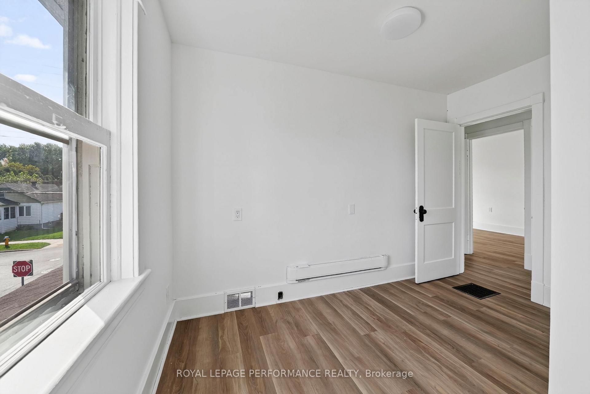 Photo 27 of 139 8th Street W, Cornwall, Cornwall — HOMEH