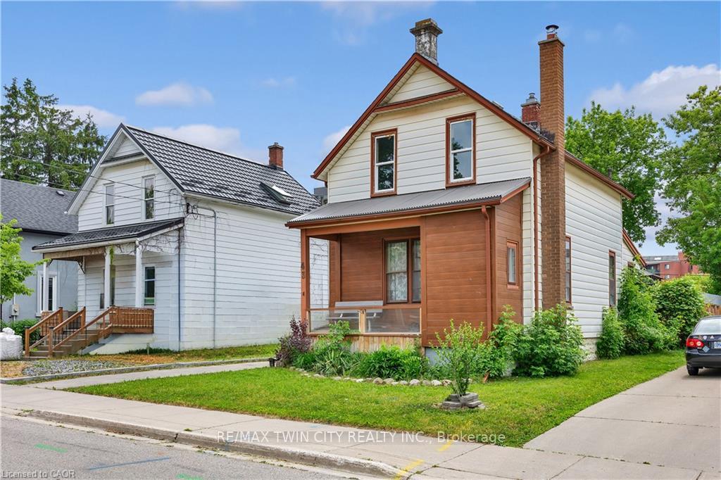 Photo 2 of 43 Henry Street, Kitchener, Cherry Hill — HOMEH