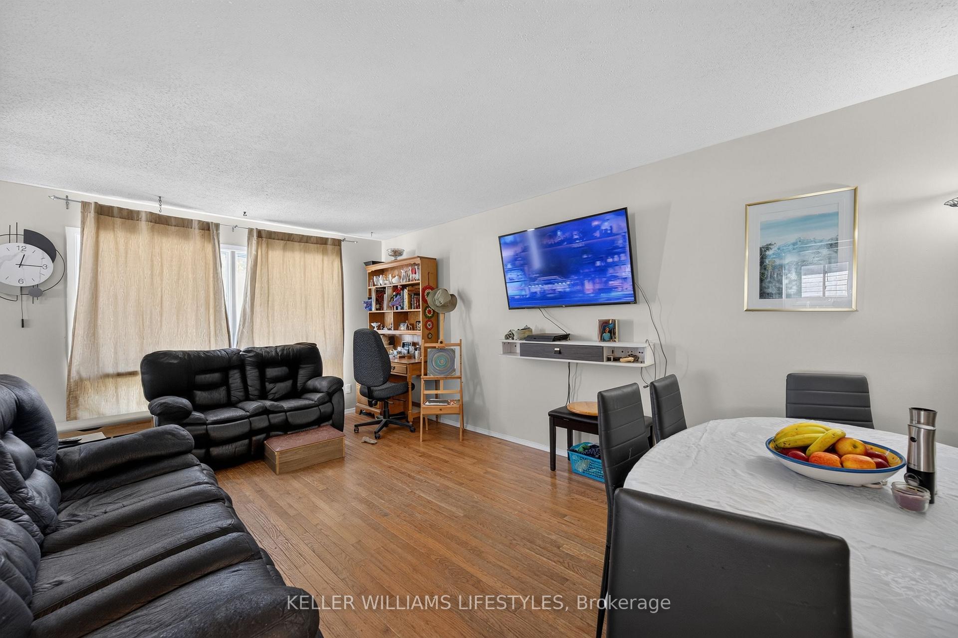 Photo 2 of Unit 1838, 1838 Culver Drive, London, East H — HOMEH