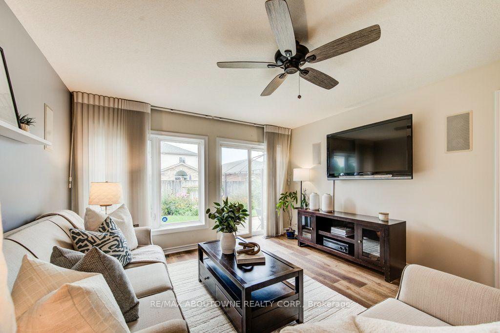 Photo 8 of 12 Brock Street, Guelph, Pineridge/Westminster Woods — HOMEH