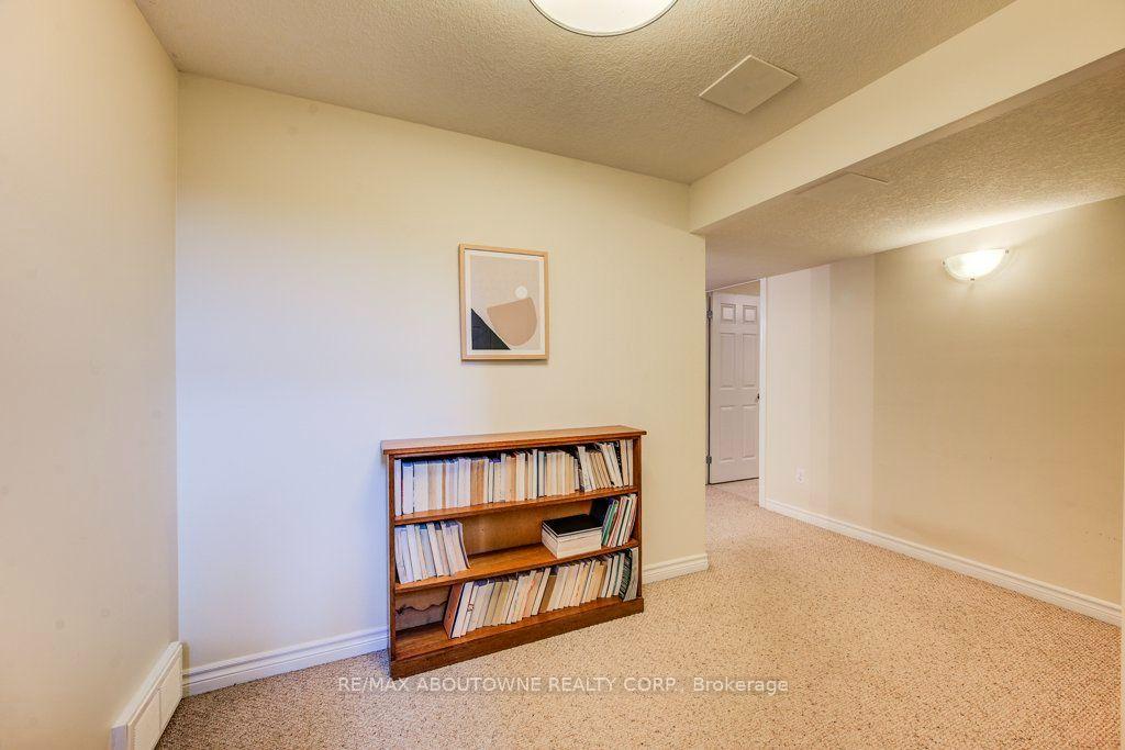 Photo 17 of 12 Brock Street, Guelph, Pineridge/Westminster Woods — HOMEH