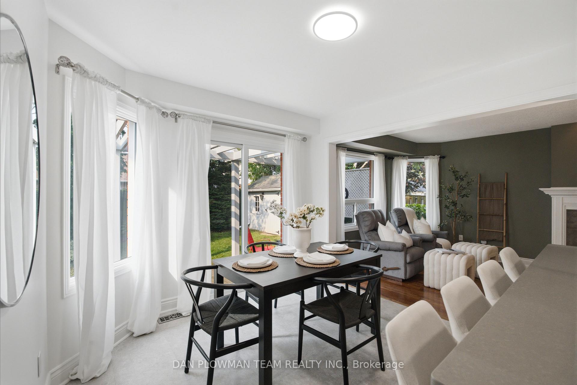 Photo 12 of 6 Saddlebrook Court, Clarington, Courtice — HOMEH