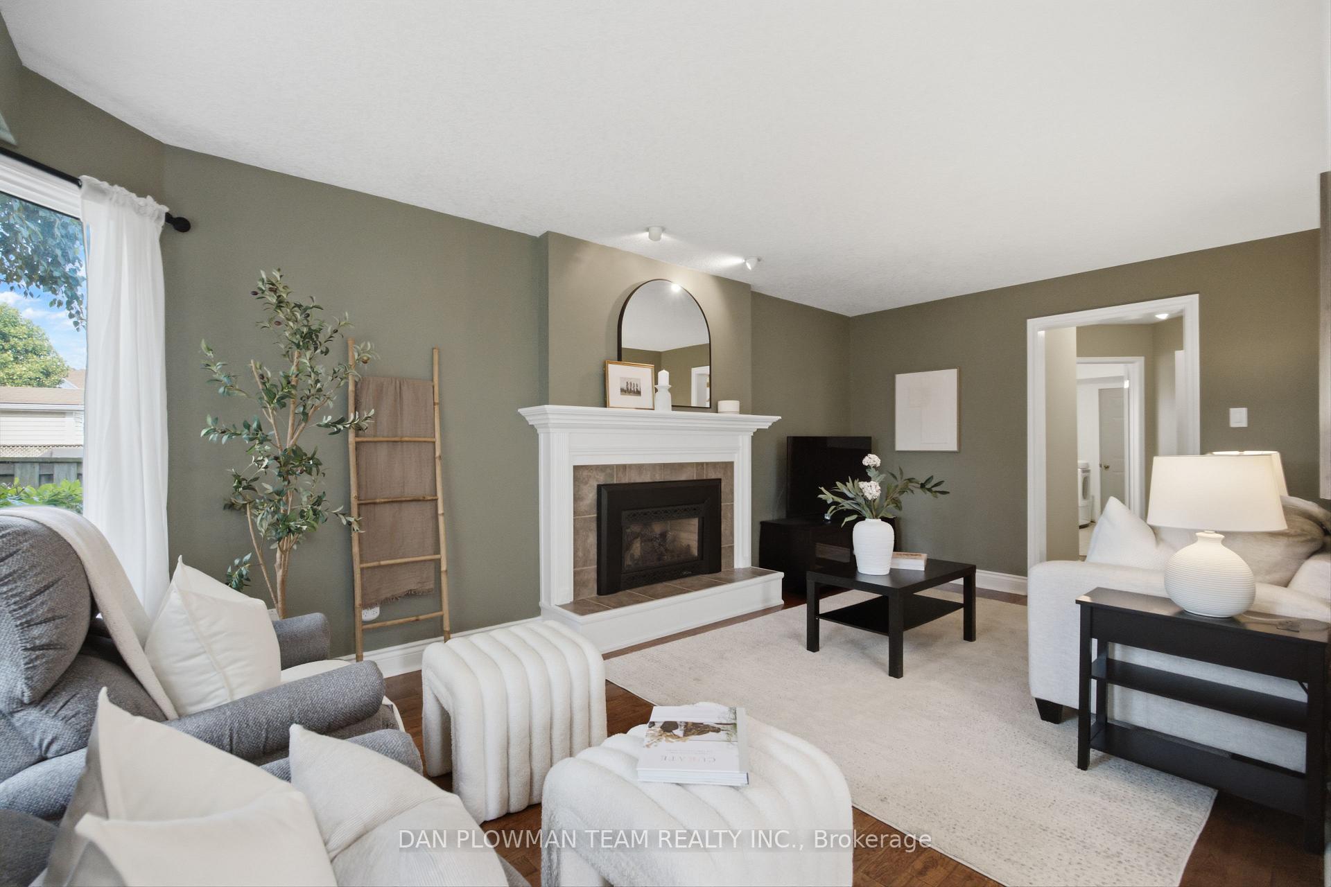 Photo 14 of 6 Saddlebrook Court, Clarington, Courtice — HOMEH