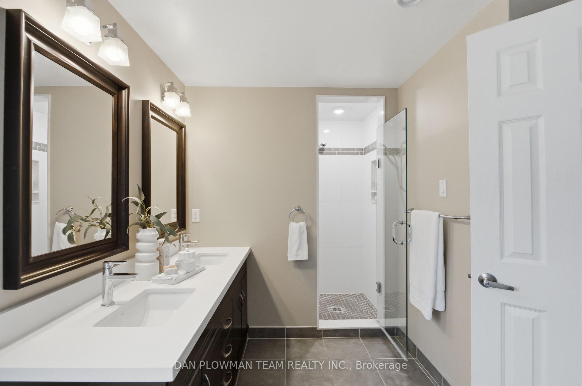 Photo 22 of 6 Saddlebrook Court, Clarington, Courtice — HOMEH