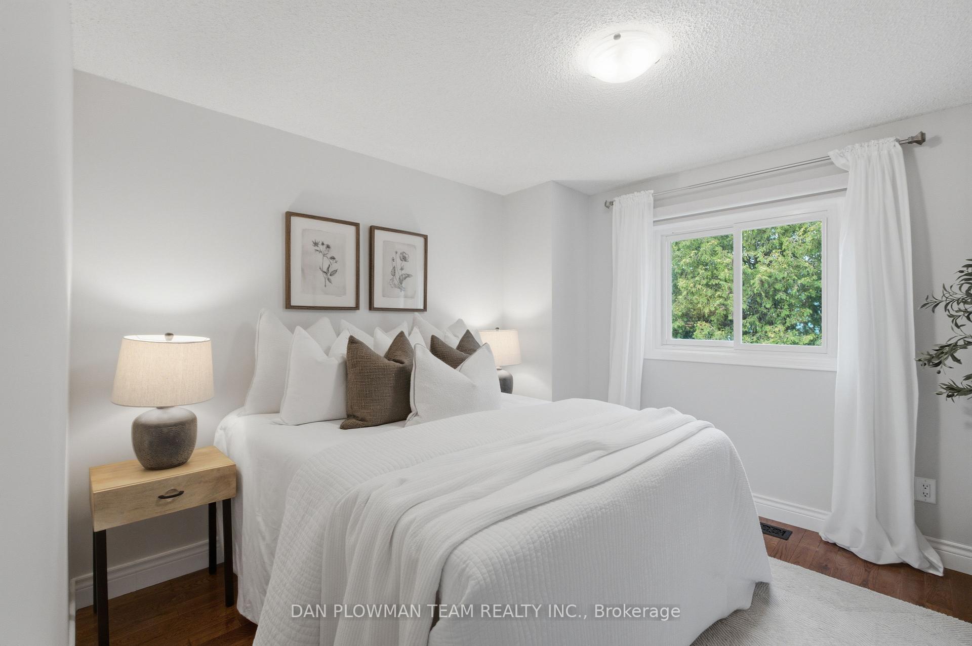 Photo 27 of 6 Saddlebrook Court, Clarington, Courtice — HOMEH