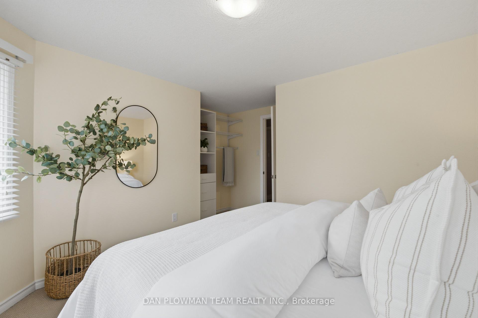 Photo 33 of 6 Saddlebrook Court, Clarington, Courtice — HOMEH