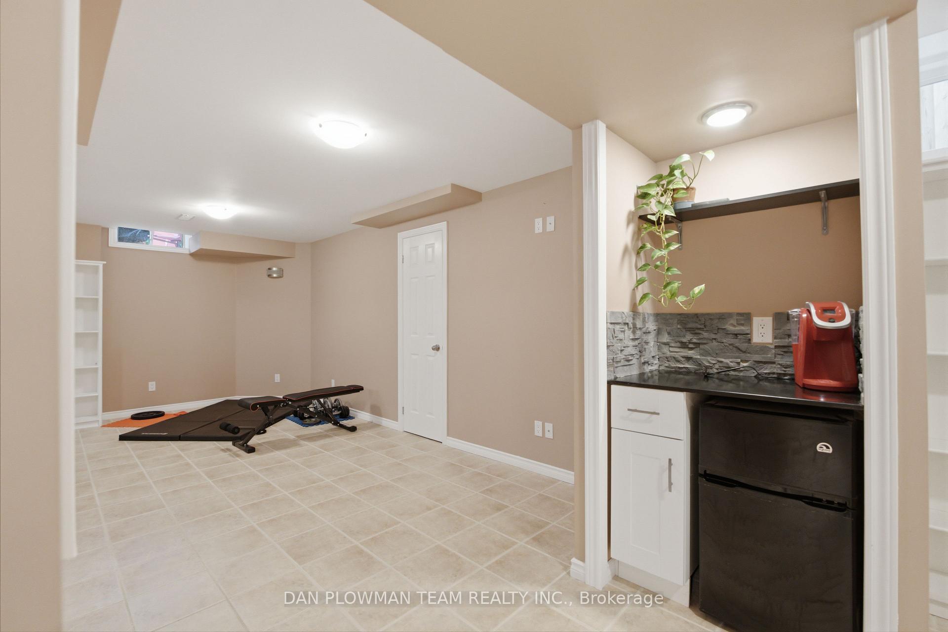 Photo 36 of 6 Saddlebrook Court, Clarington, Courtice — HOMEH