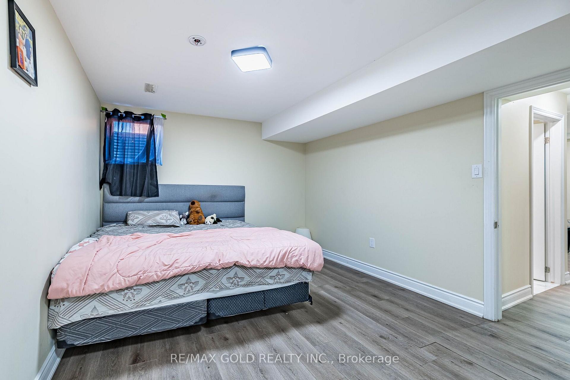 Photo 34 of 169 Robert Parkinson Drive, Brampton, Northwest Brampton — HOMEH
