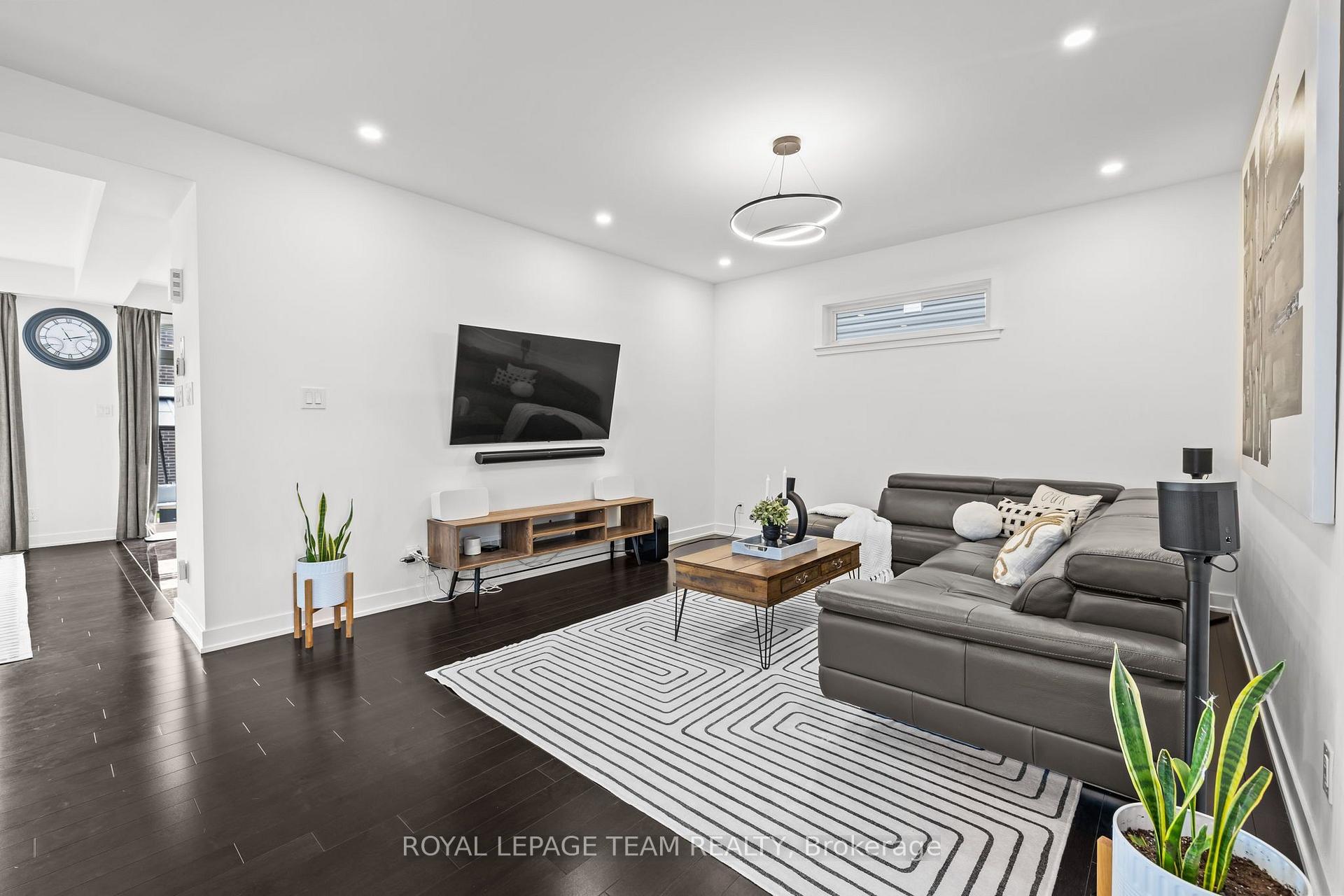 Photo 4 of 3328 Findlay Creek Drive, Ottawa, Leitrim — HOMEH