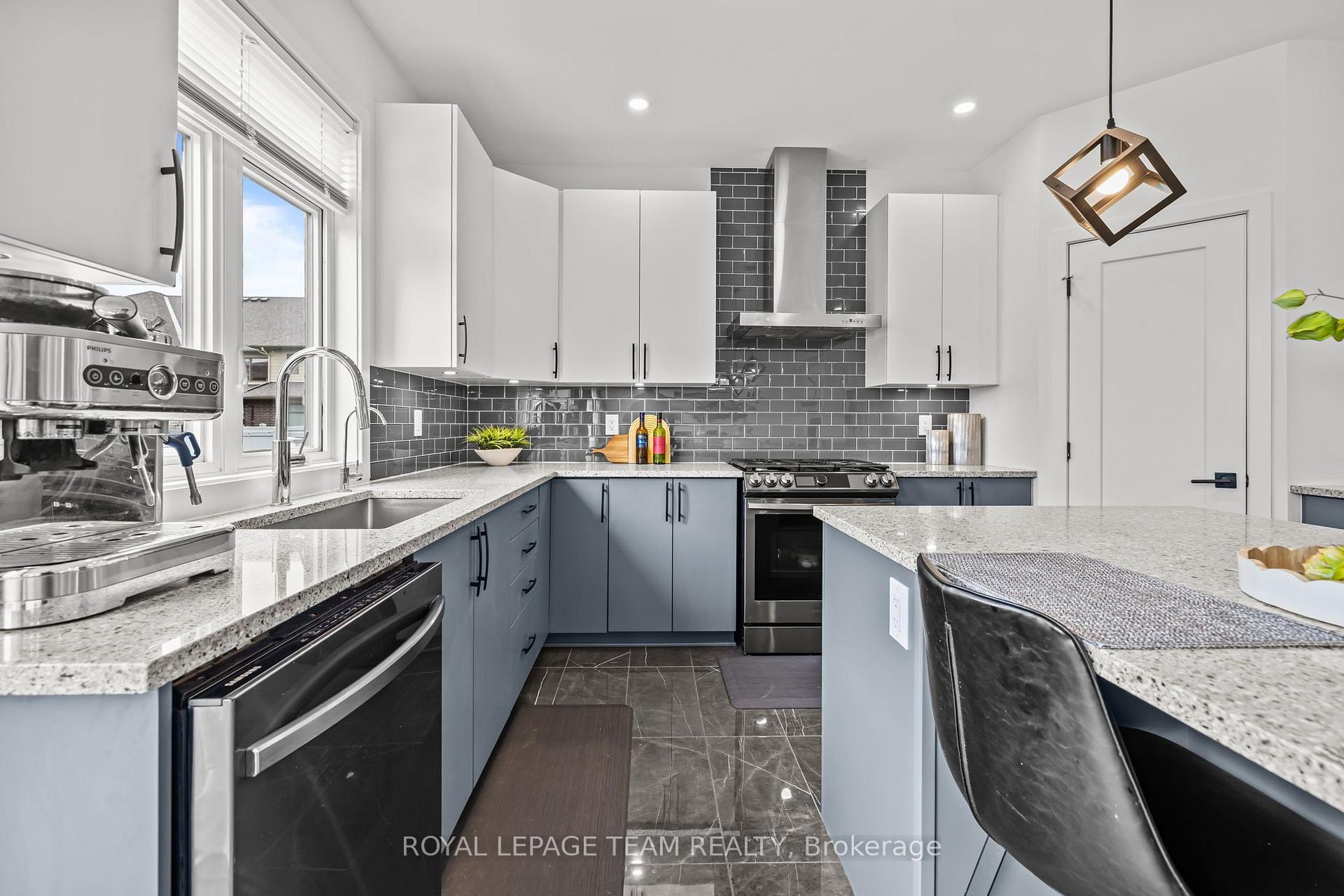 Photo 12 of 3328 Findlay Creek Drive, Ottawa, Leitrim — HOMEH