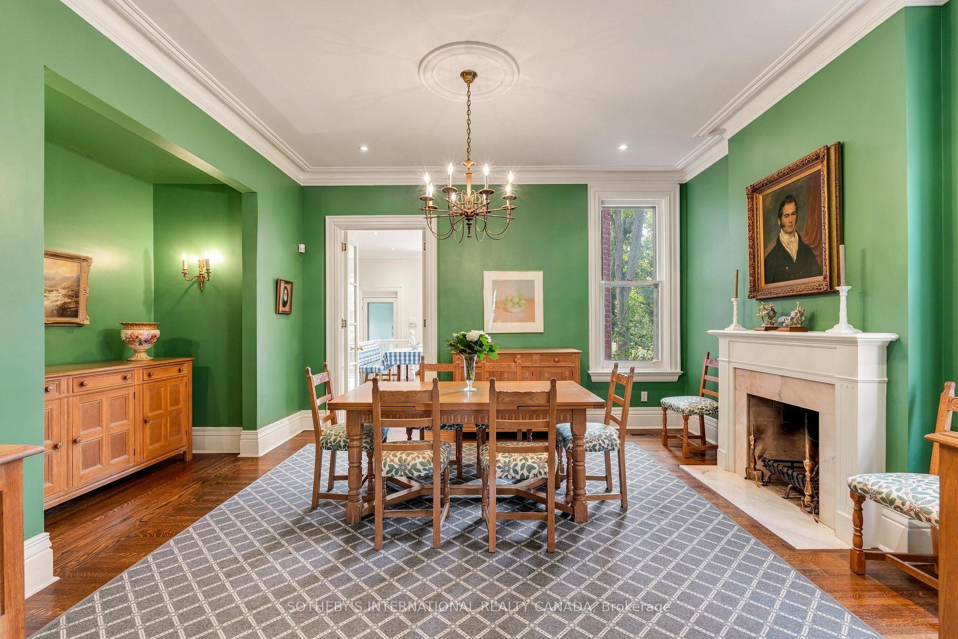 Photo 5 of 135 Roxborough Street E, Toronto, Rosedale-Moore Park — HOMEH