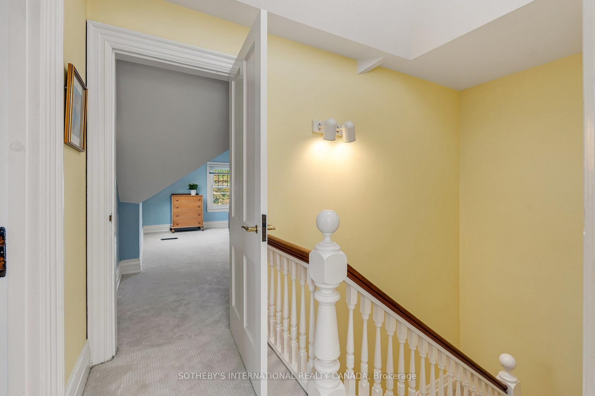 Photo 15 of 135 Roxborough Street E, Toronto, Rosedale-Moore Park — HOMEH
