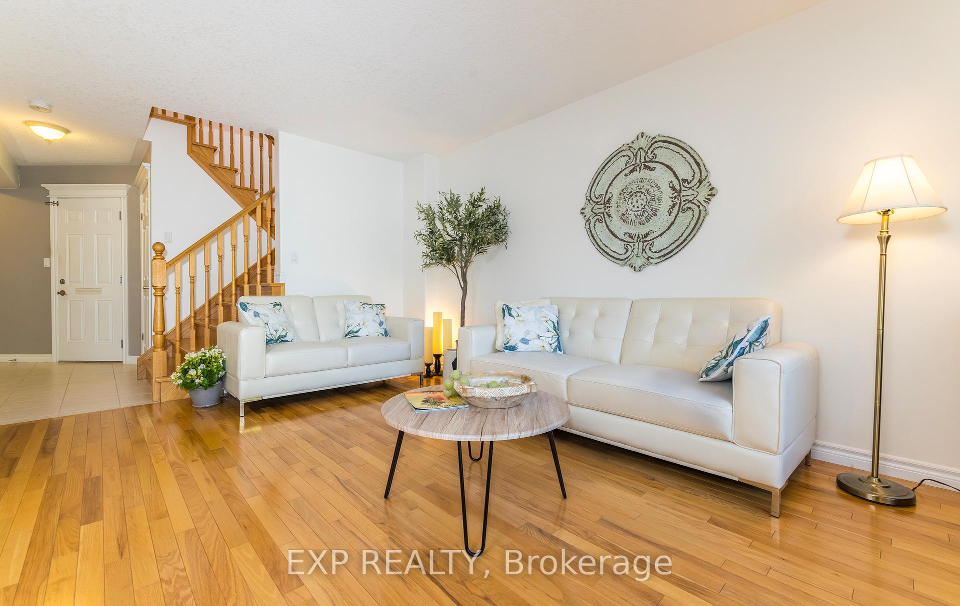 Photo 5 of 105 Hampson Crescent, Guelph/Eramosa, Rockwood — HOMEH