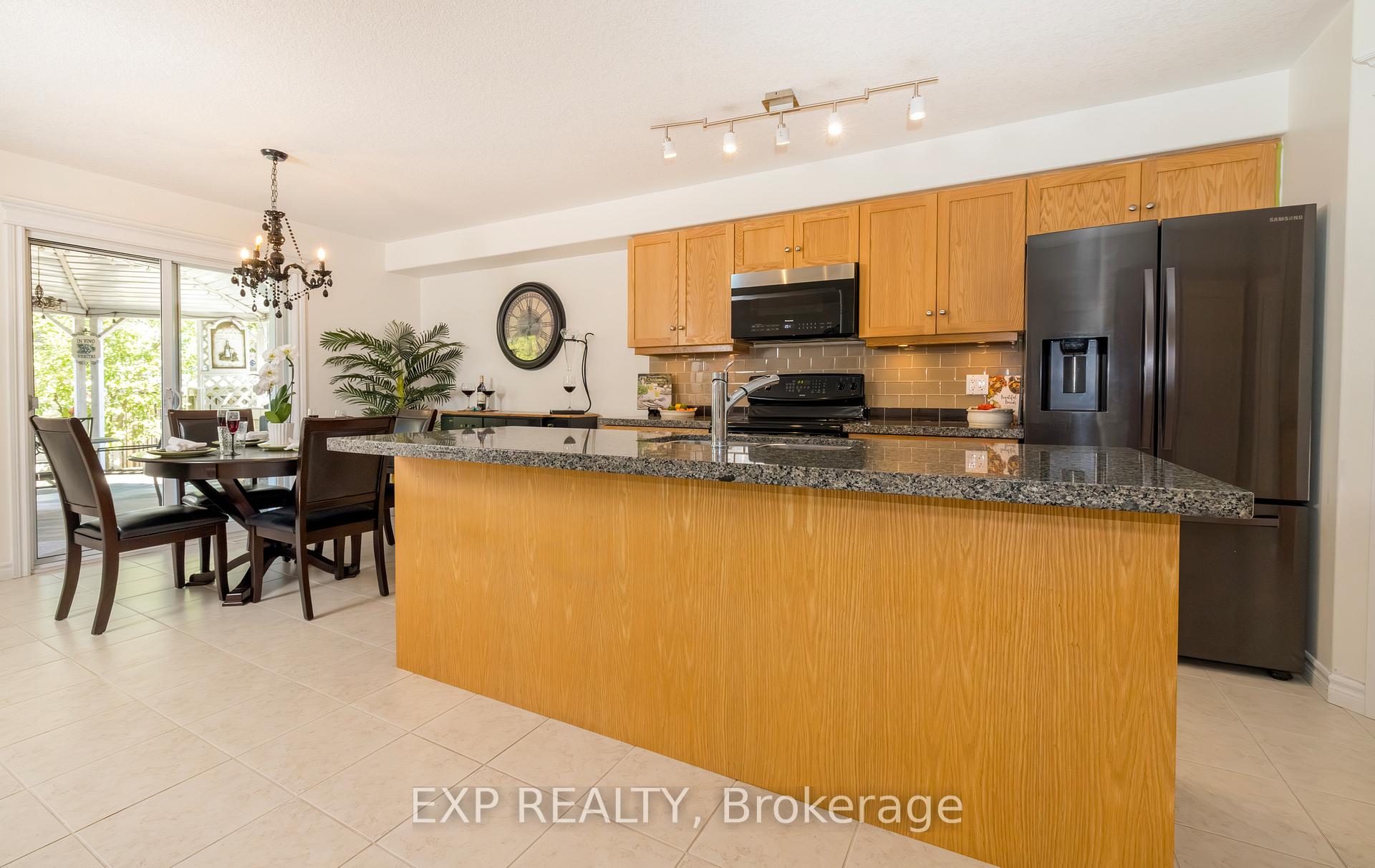 Photo 8 of 105 Hampson Crescent, Guelph/Eramosa, Rockwood — HOMEH
