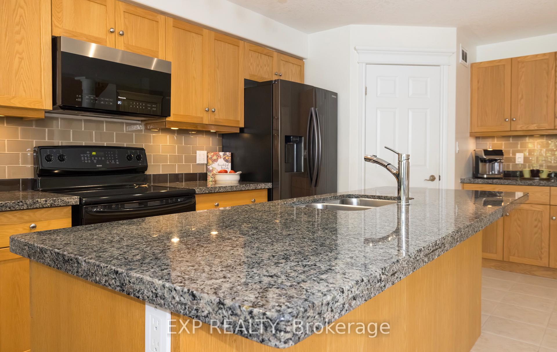 Photo 11 of 105 Hampson Crescent, Guelph/Eramosa, Rockwood — HOMEH
