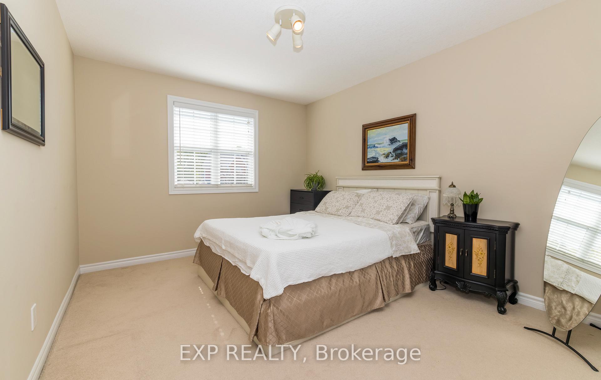 Photo 29 of 105 Hampson Crescent, Guelph/Eramosa, Rockwood — HOMEH