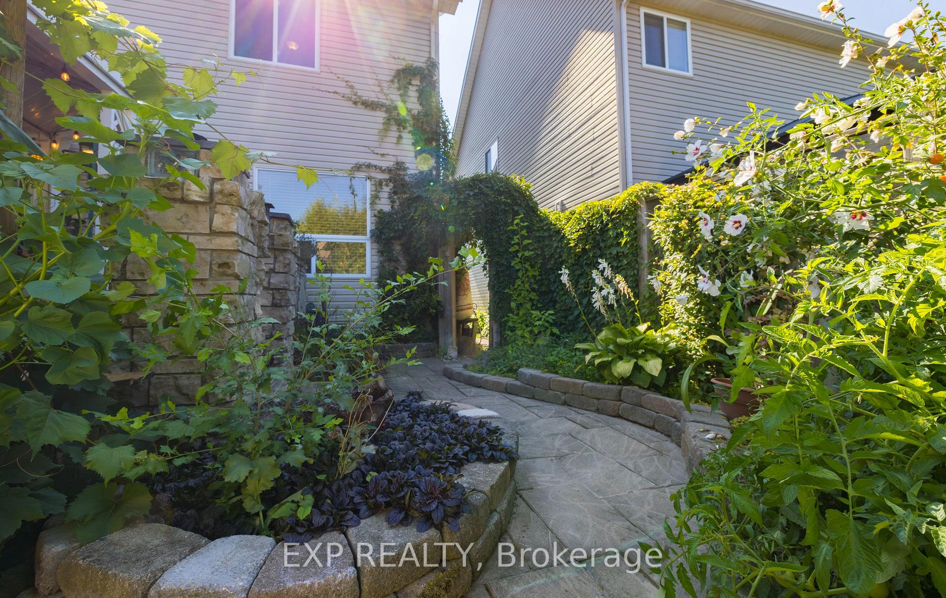 Photo 48 of 105 Hampson Crescent, Guelph/Eramosa, Rockwood — HOMEH