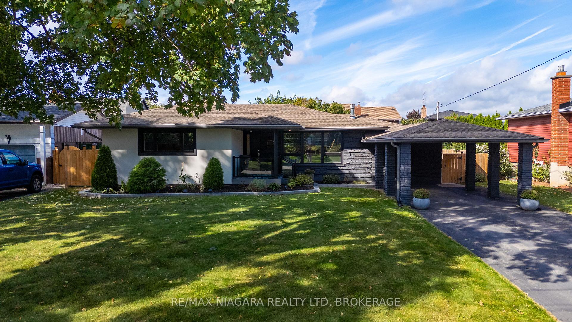 Photo 1 of 9 Bishops Road, St. Catharines, Vine/Linwell — HOMEH