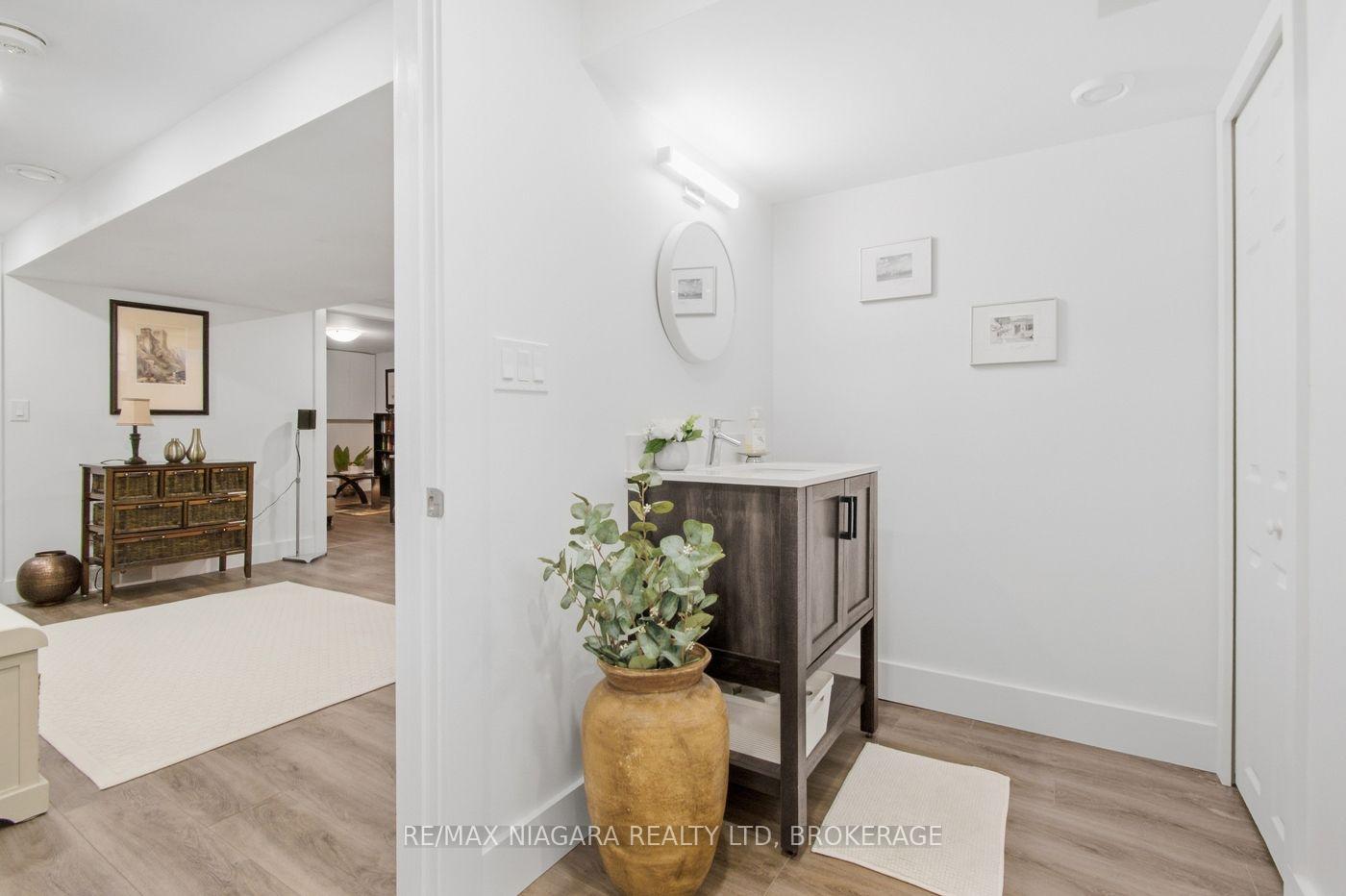 Photo 41 of 9 Bishops Road, St. Catharines, Vine/Linwell — HOMEH