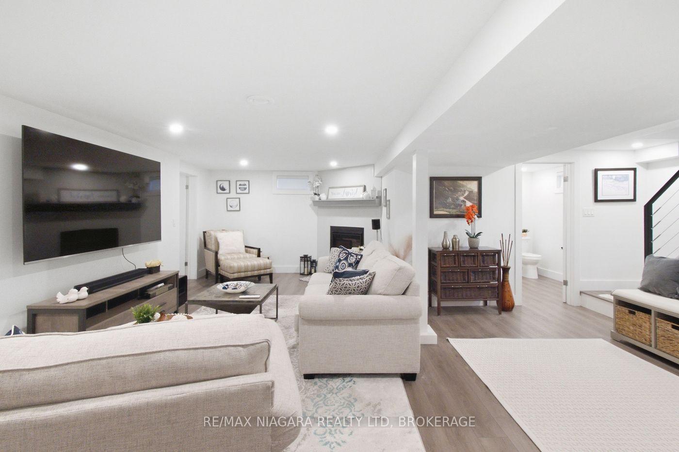 Photo 45 of 9 Bishops Road, St. Catharines, Vine/Linwell — HOMEH