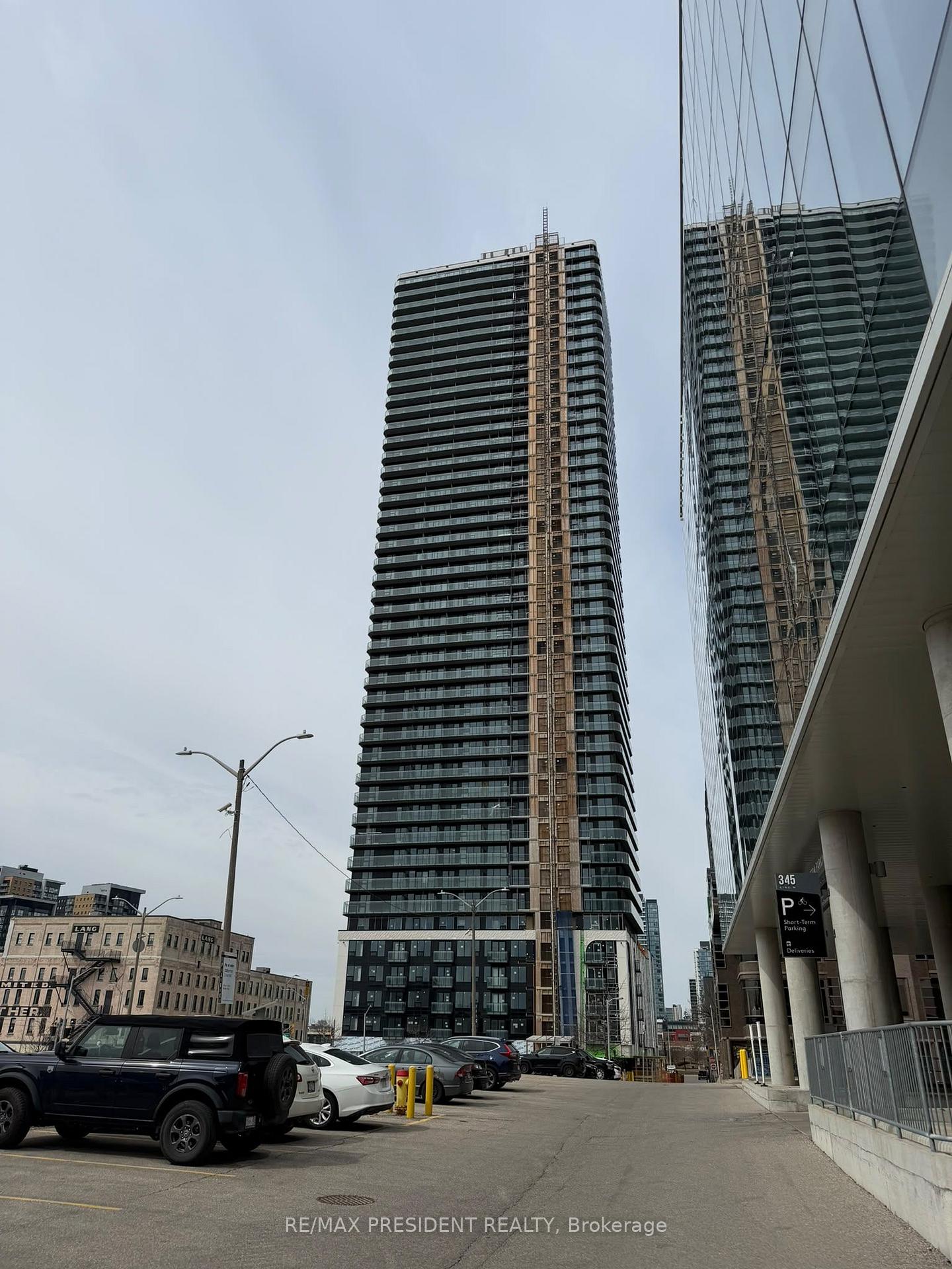 Photo 4 of Unit 1311, 30 Francis Street, Kitchener, City Commercial Core — HOMEH