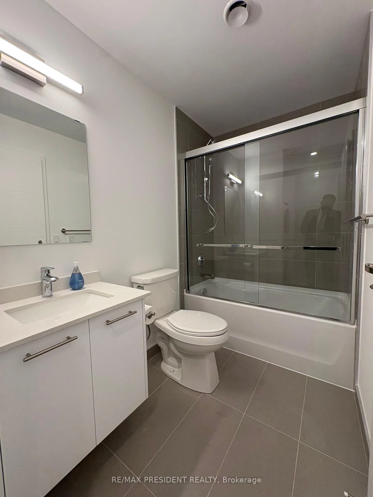 Photo 8 of Unit 1311, 30 Francis Street, Kitchener, City Commercial Core — HOMEH