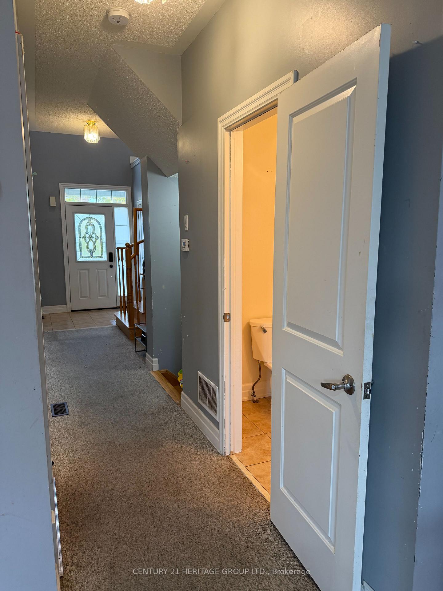 Photo 4 of 3 Grey Wing Avenue, Georgina, Keswick South — HOMEH