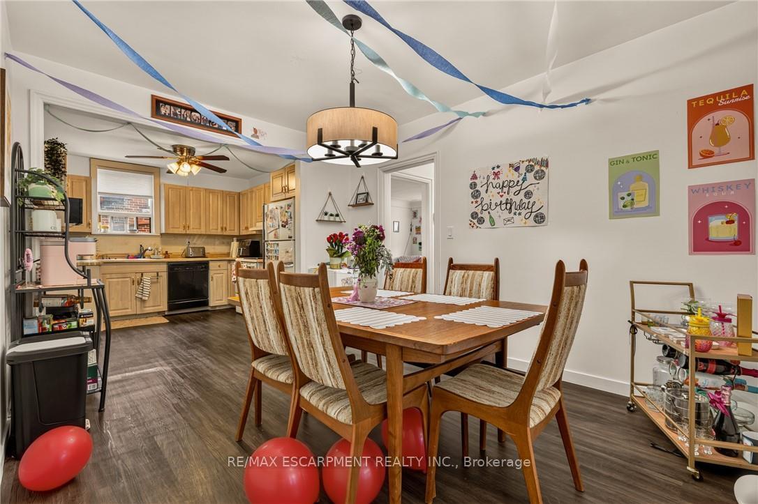 Photo 10 of 15 Mapes Avenue, Hamilton, Westdale — HOMEH