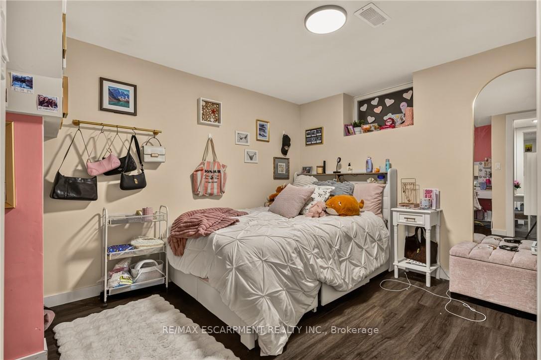 Photo 28 of 15 Mapes Avenue, Hamilton, Westdale — HOMEH