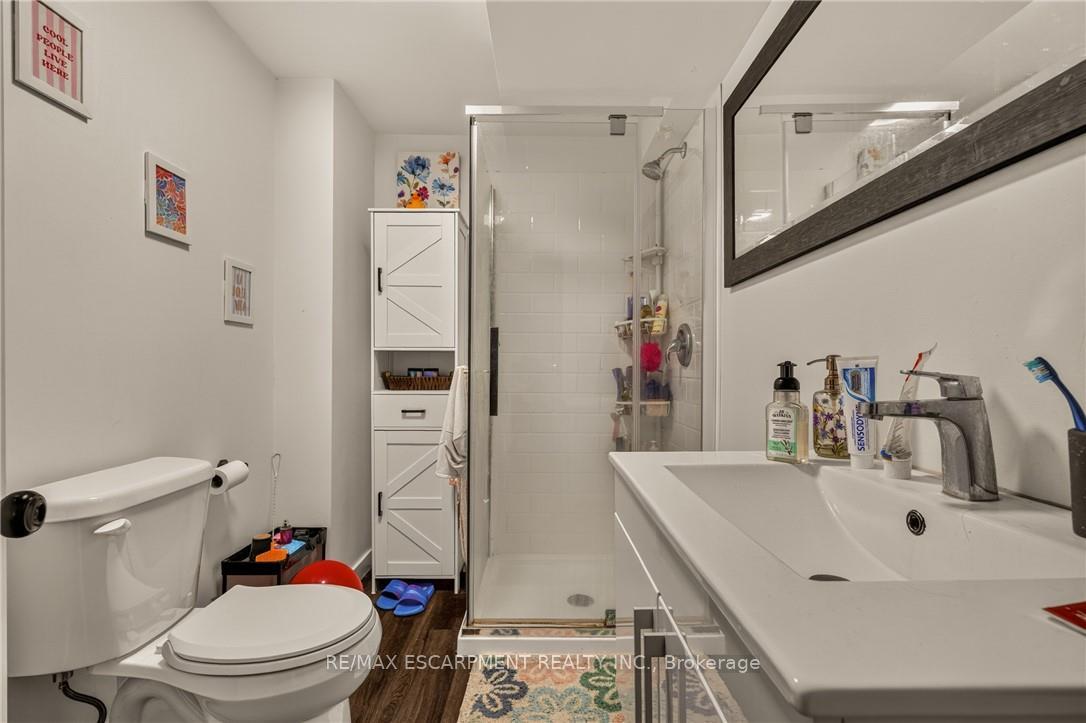 Photo 31 of 15 Mapes Avenue, Hamilton, Westdale — HOMEH