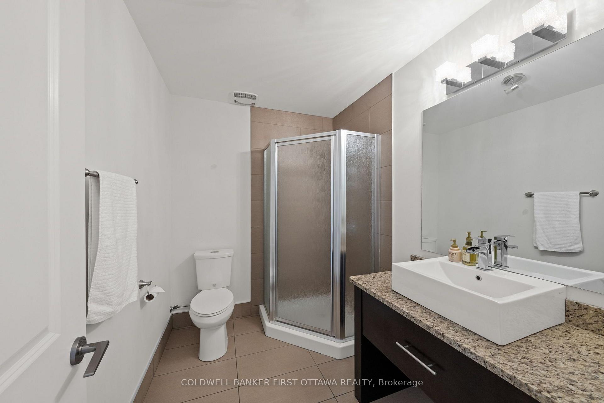 Photo 11 of 155 Nora Street, Ottawa, Westboro/Hampton Park — HOMEH