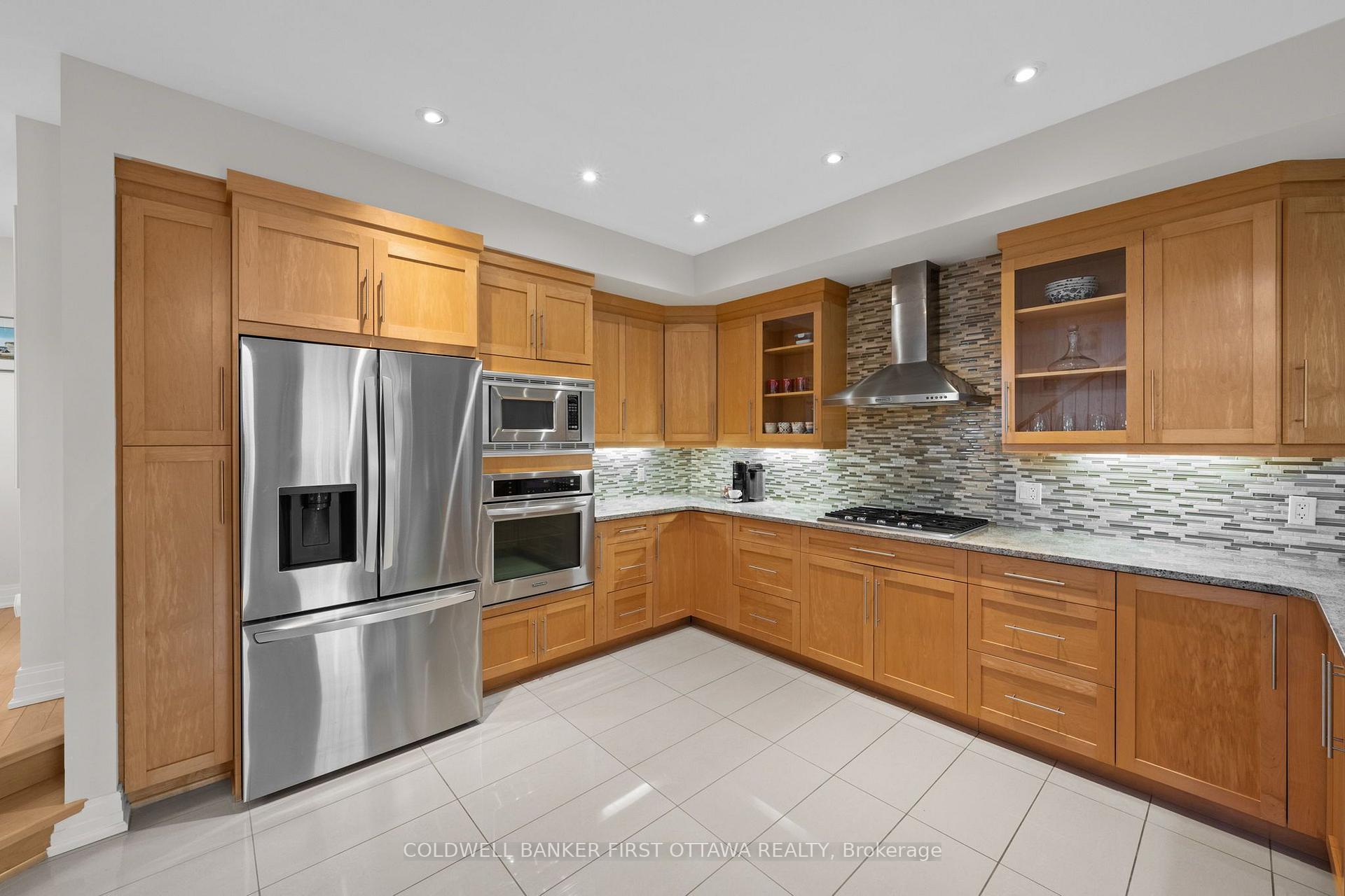 Photo 13 of 155 Nora Street, Ottawa, Westboro/Hampton Park — HOMEH