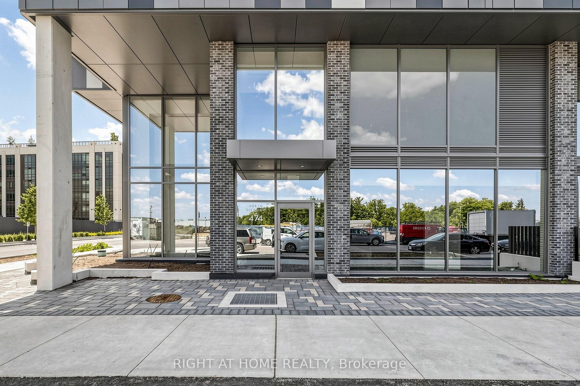 Photo 3 of Unit 909, 474 Caldari Road, Vaughan, Concord — HOMEH