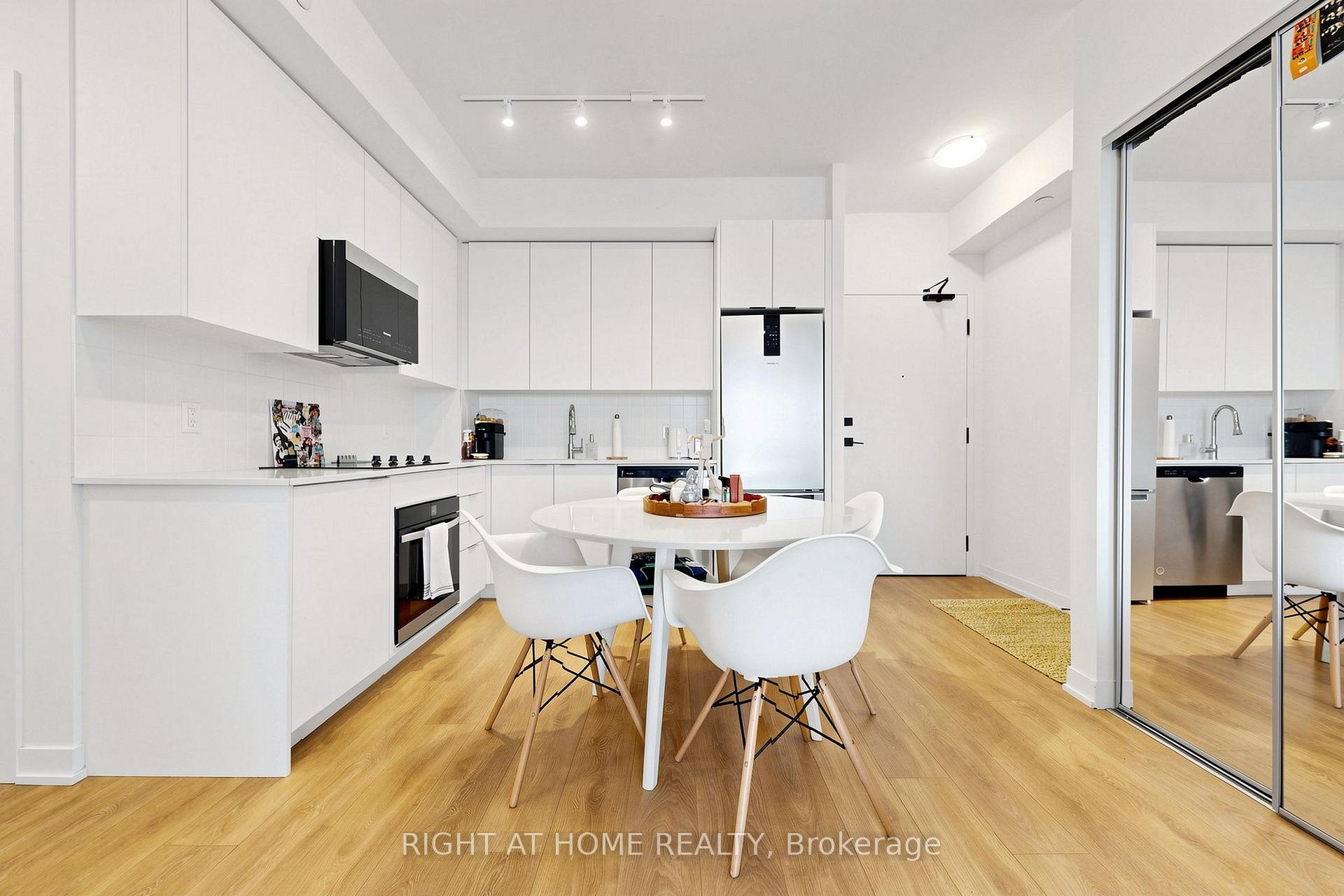Photo 16 of Unit 909, 474 Caldari Road, Vaughan, Concord — HOMEH